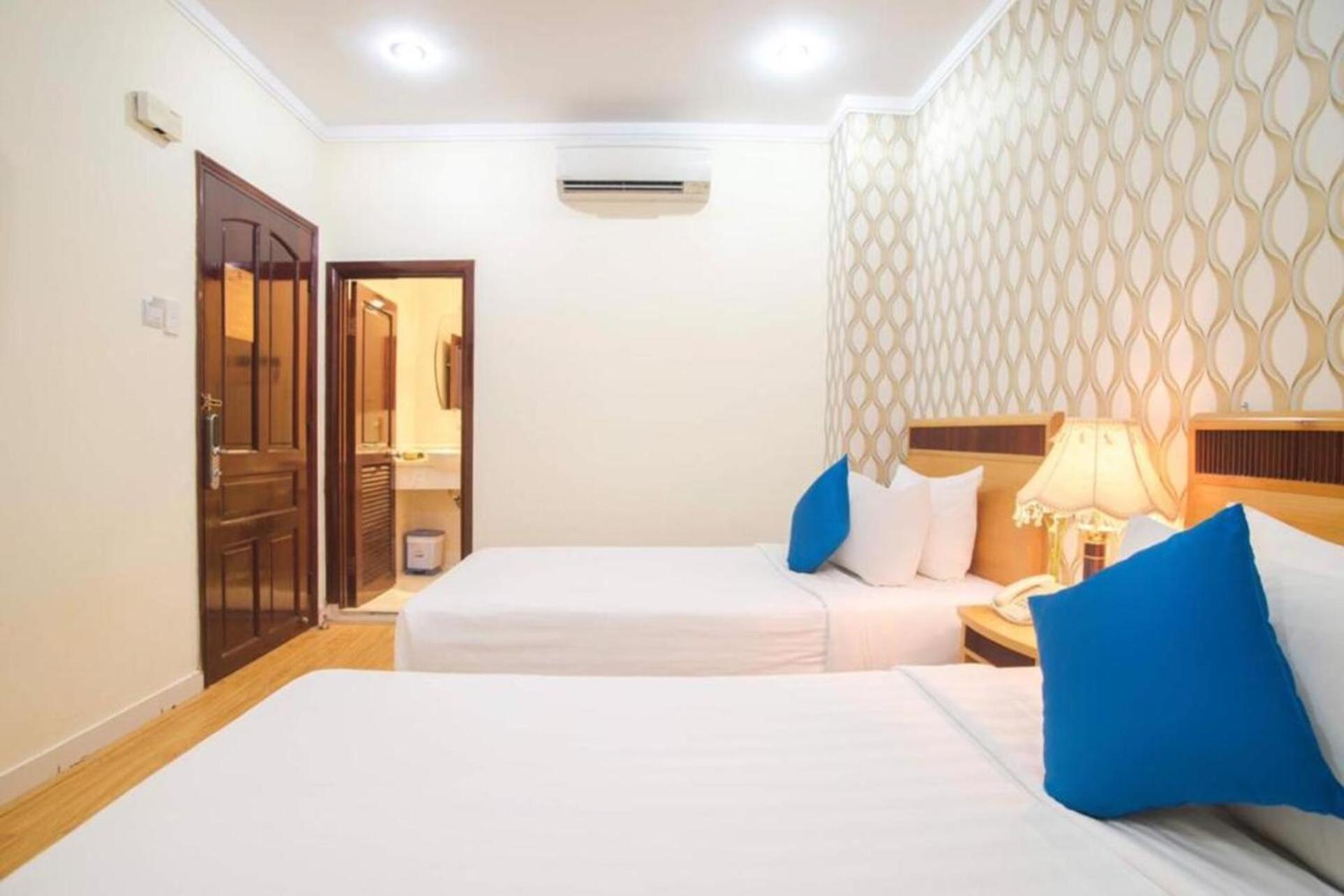 Ruby Saigon Hotel - Le Thanh Ton Ho Chi Minh-staden Exteriör bild