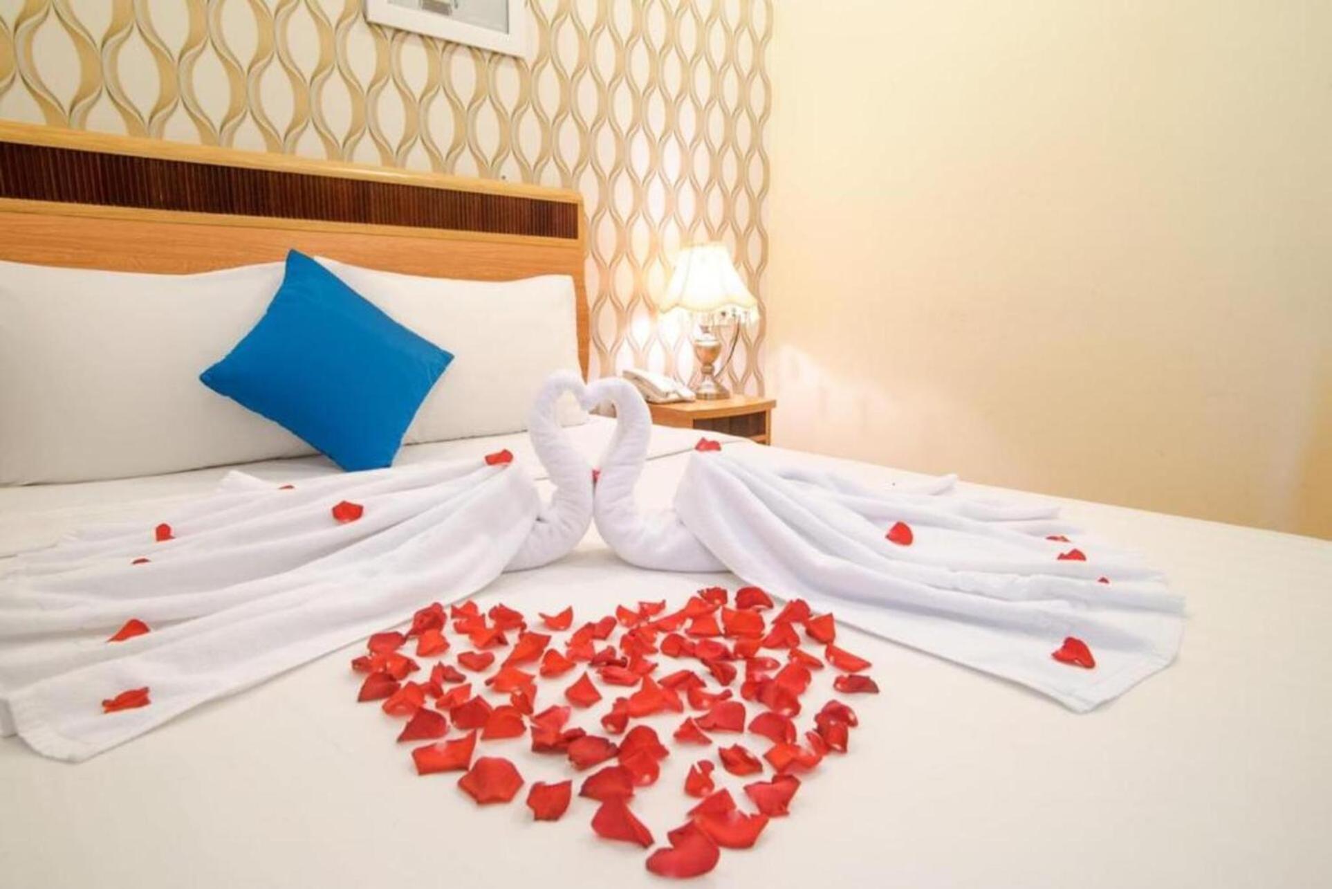 Ruby Saigon Hotel - Le Thanh Ton Ho Chi Minh-staden Exteriör bild