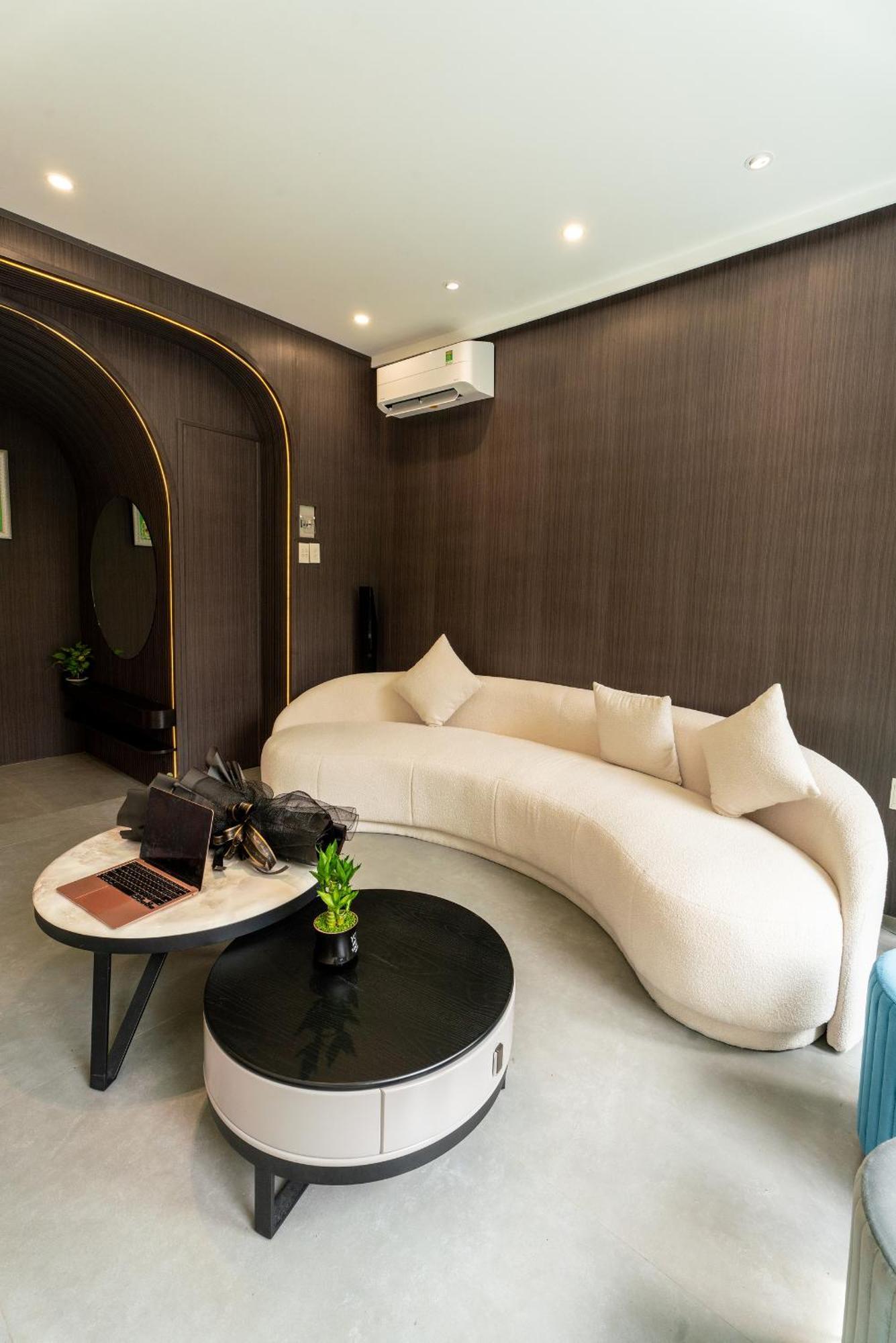 Ruby Saigon Hotel - Le Thanh Ton Ho Chi Minh-staden Exteriör bild