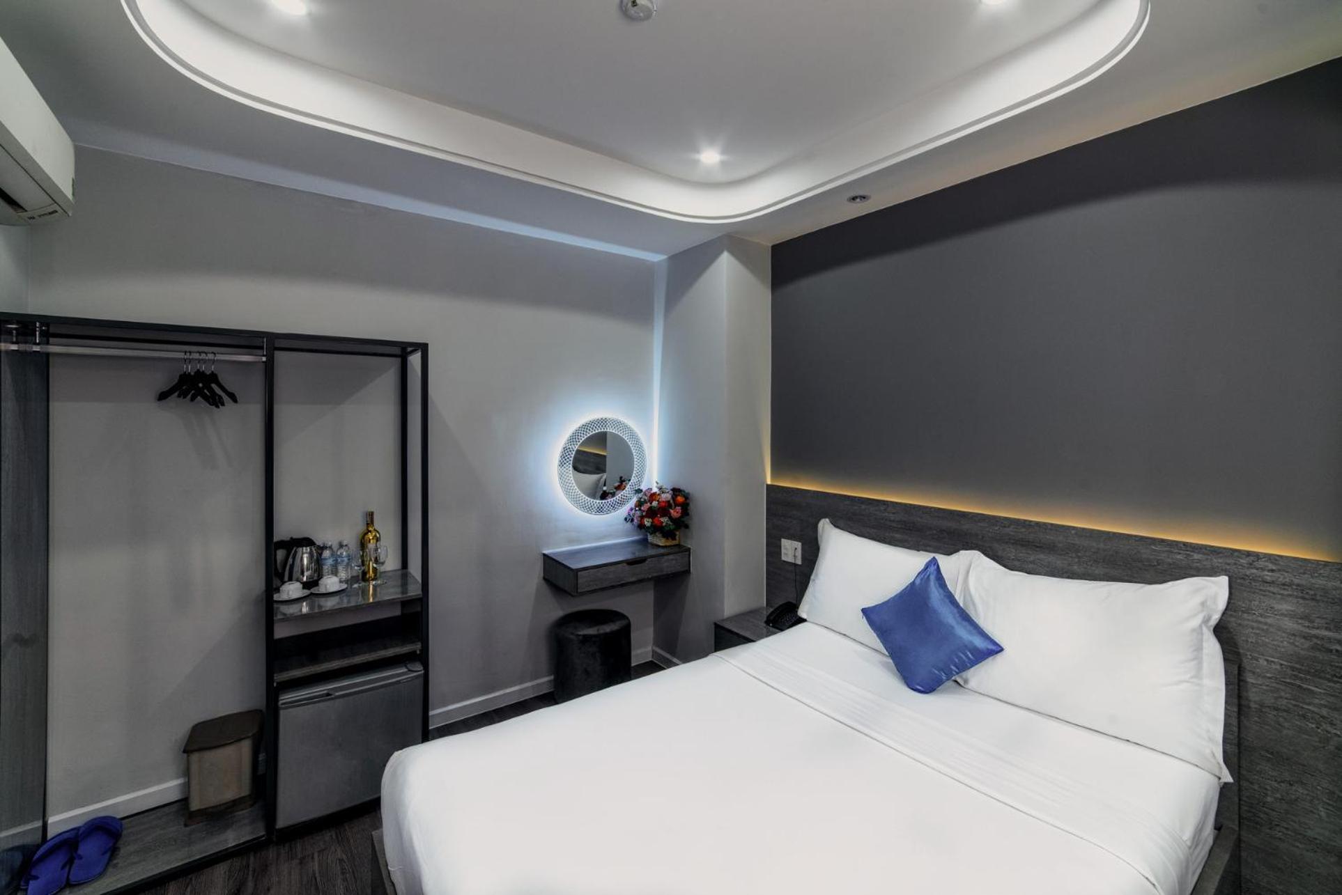 Ruby Saigon Hotel - Le Thanh Ton Ho Chi Minh-staden Exteriör bild