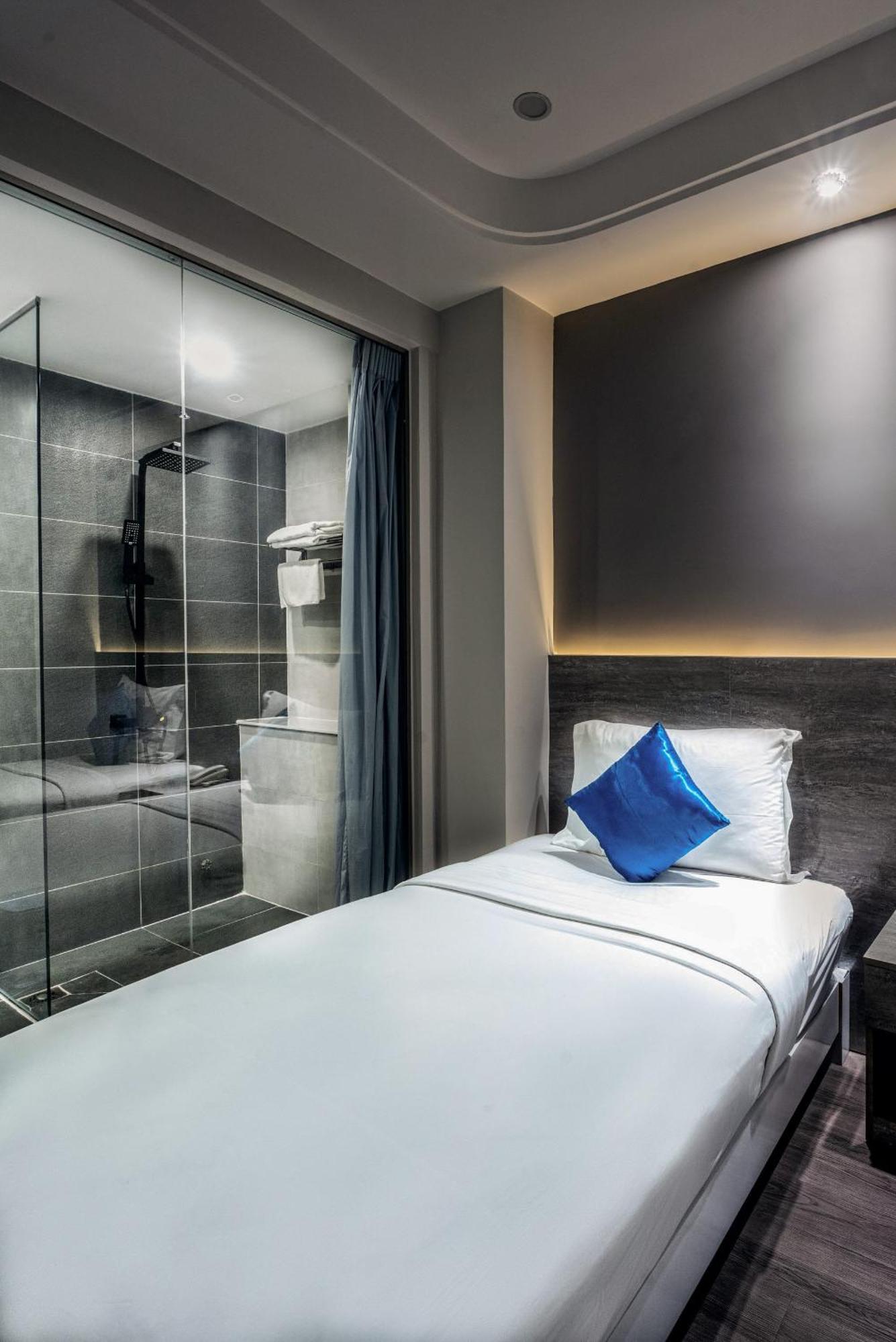 Ruby Saigon Hotel - Le Thanh Ton Ho Chi Minh-staden Exteriör bild