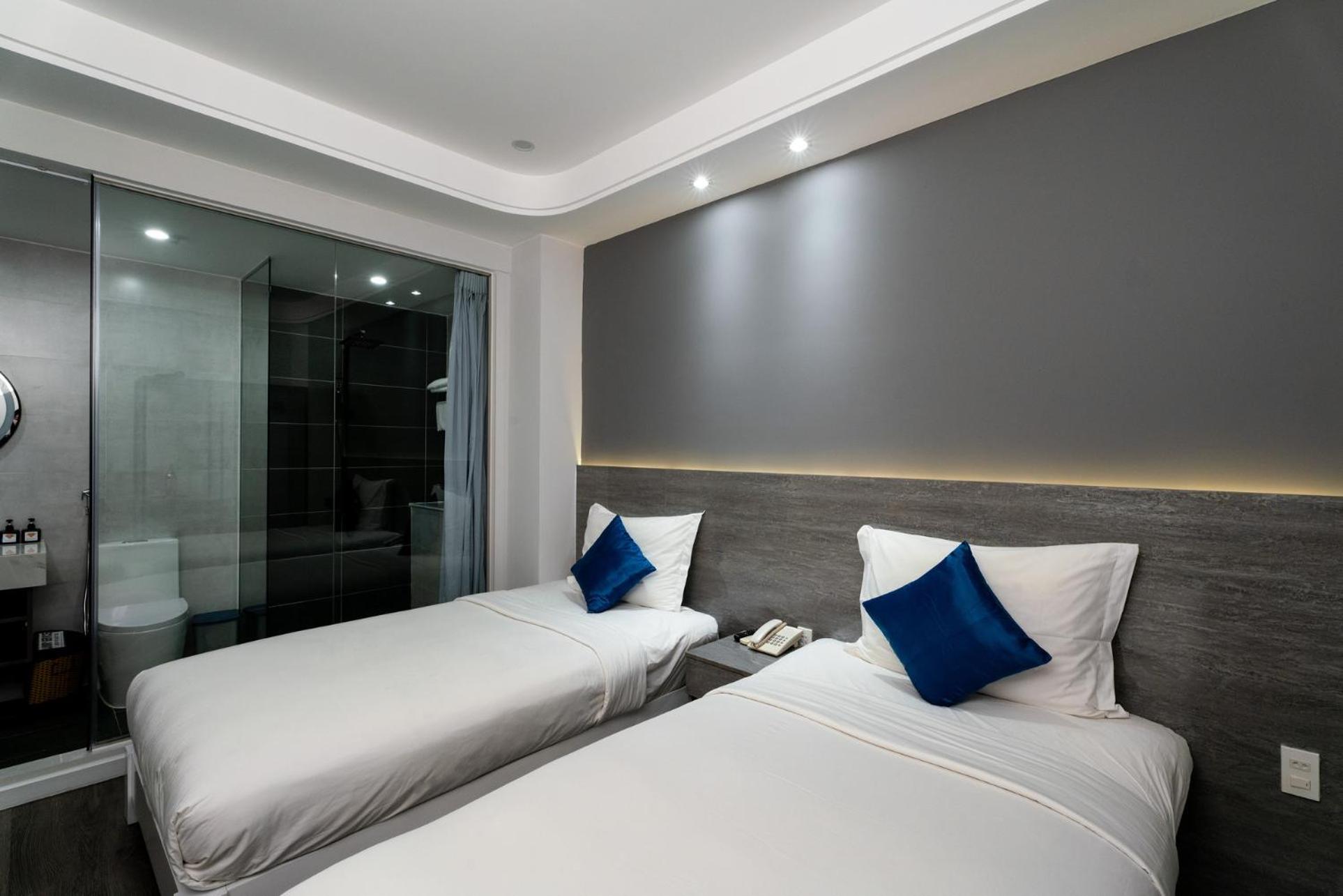 Ruby Saigon Hotel - Le Thanh Ton Ho Chi Minh-staden Exteriör bild