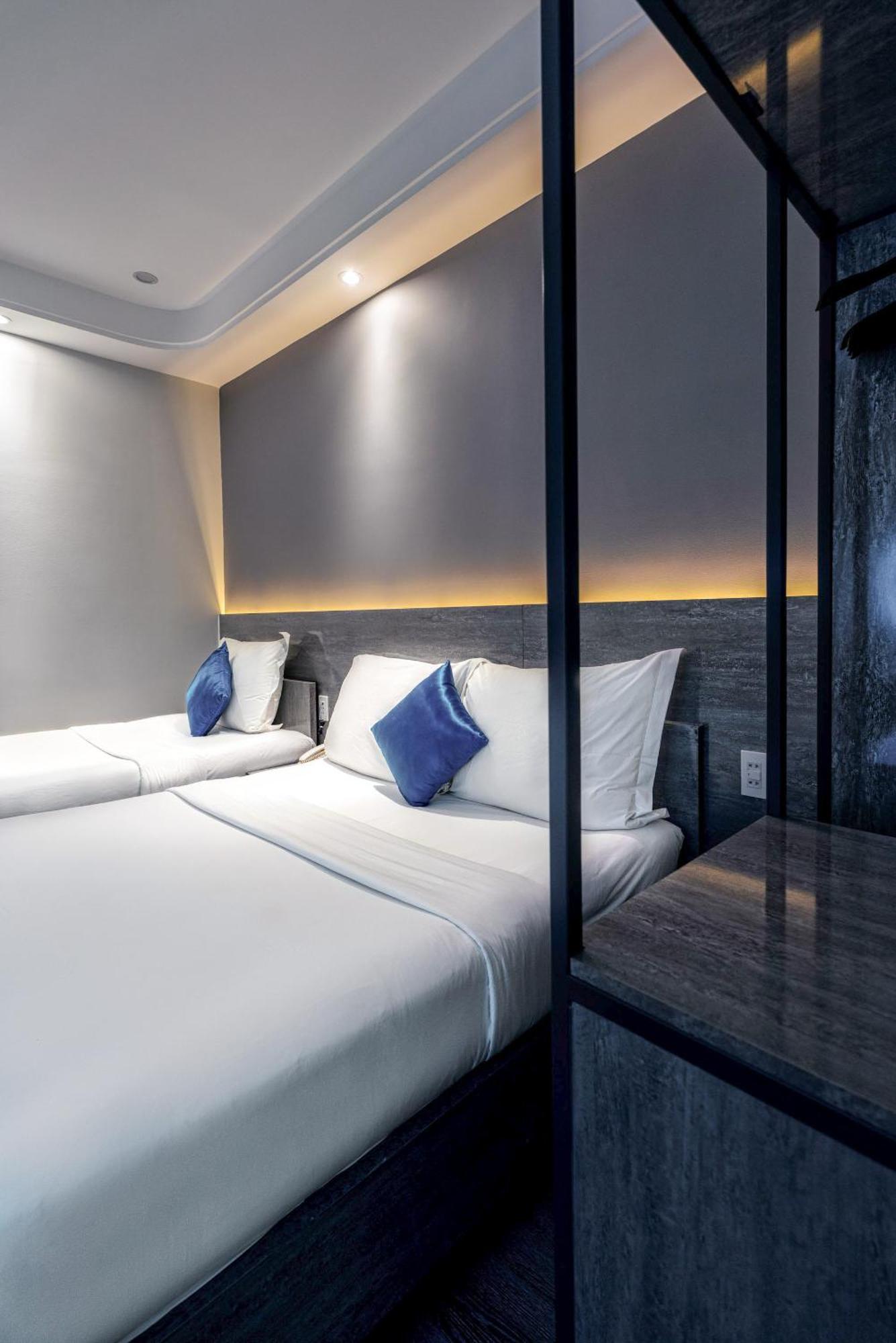 Ruby Saigon Hotel - Le Thanh Ton Ho Chi Minh-staden Exteriör bild