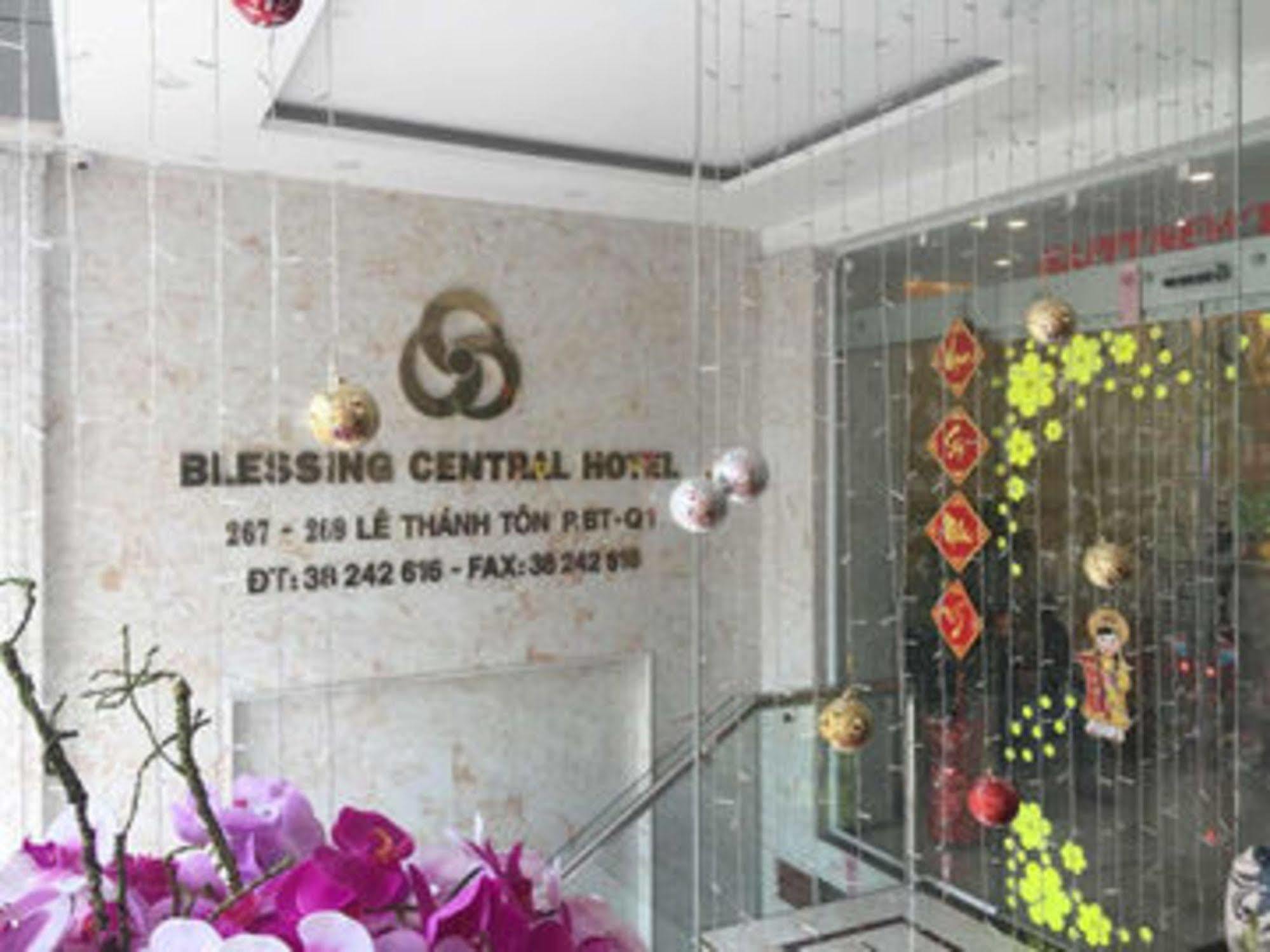 Ruby Saigon Hotel - Le Thanh Ton Ho Chi Minh-staden Exteriör bild